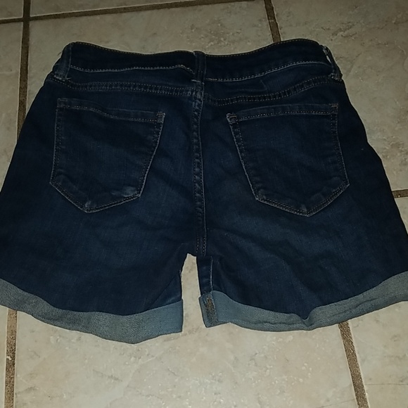 Shorts - Picture 2 of 2